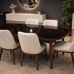 طاولات طعام